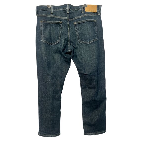 Eddie Bauer Mens 38x30 Blue Denim Jeans Specially Dyed Regular Fit Straight Leg - Picture 2 of 7